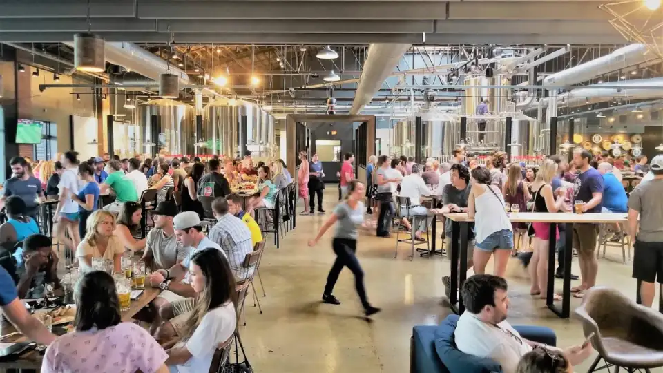 Brewers At 4001 Yancey, LoSo, Charlotte, happy hour venue