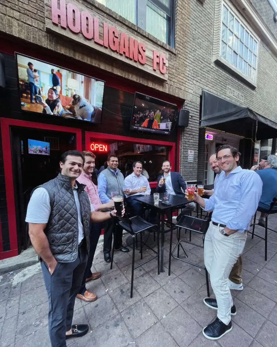 Courtyard Hooligans, Uptown, Charlotte, happy hour venue