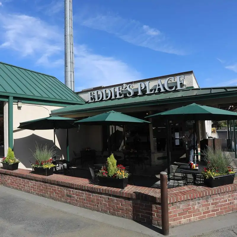 Eddies Place Restaurant, Cotswold, Charlotte, happy hour venue