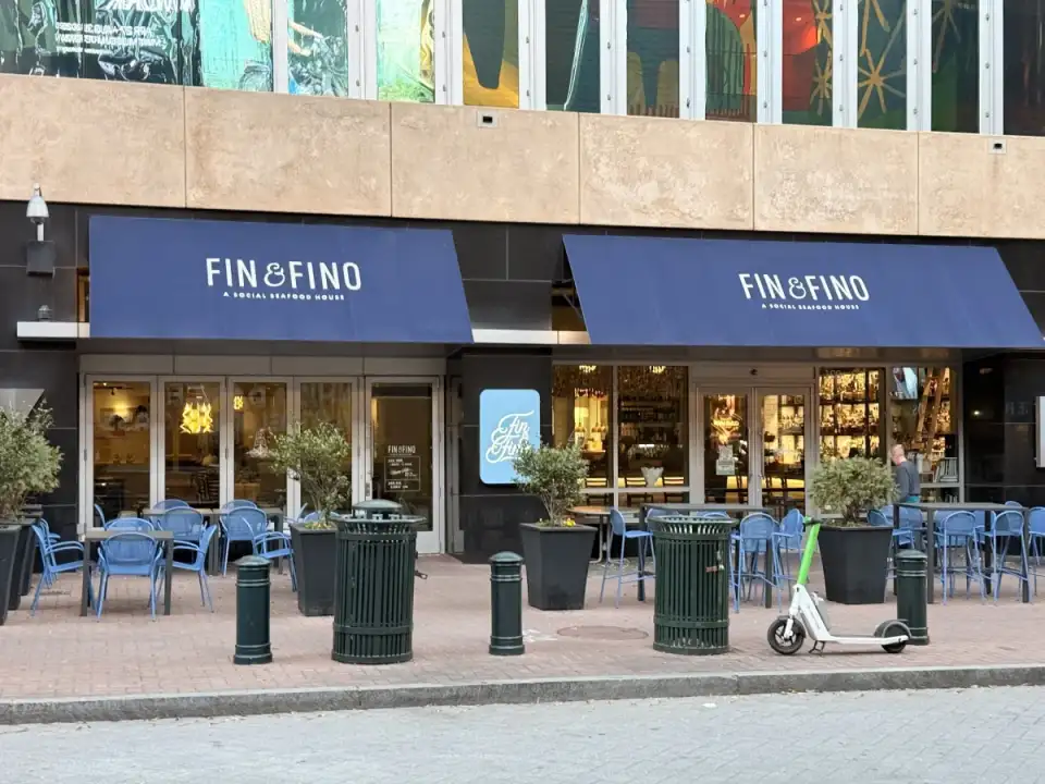 Fin & Fino, Uptown, Charlotte, happy hour venue