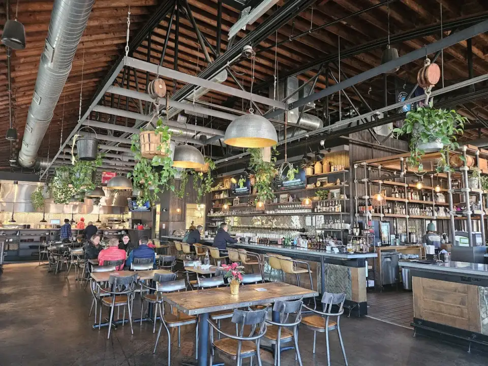 Suffolk Punch Brewing South End, South End, Charlotte, happy hour venue
