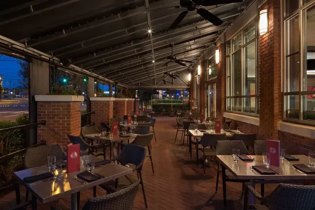 Sullivan's Steakhouse, South End, Charlotte, happy hour venue