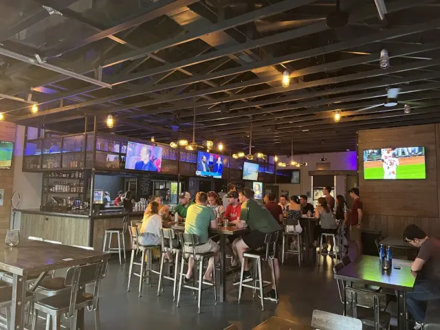 The Fairwood 226, South End, Charlotte, happy hour venue