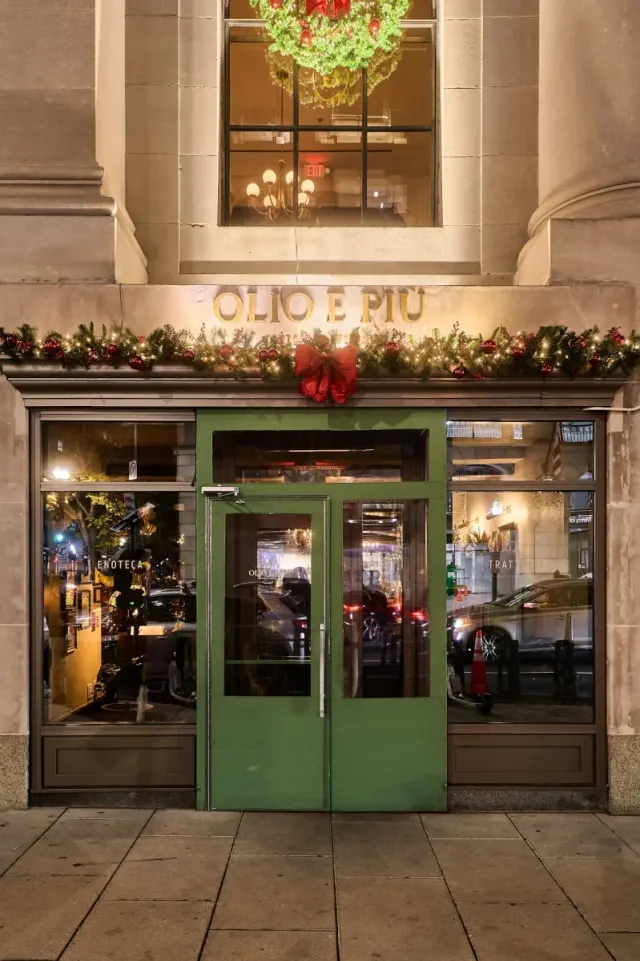 OLIO E PIÙ, Downtown, Washington, happy hour venue