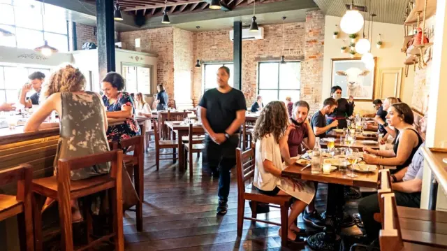 The Red Hen, Bloomingdale, Washington, happy hour venue