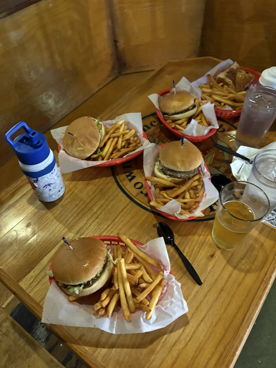 Famous Burger