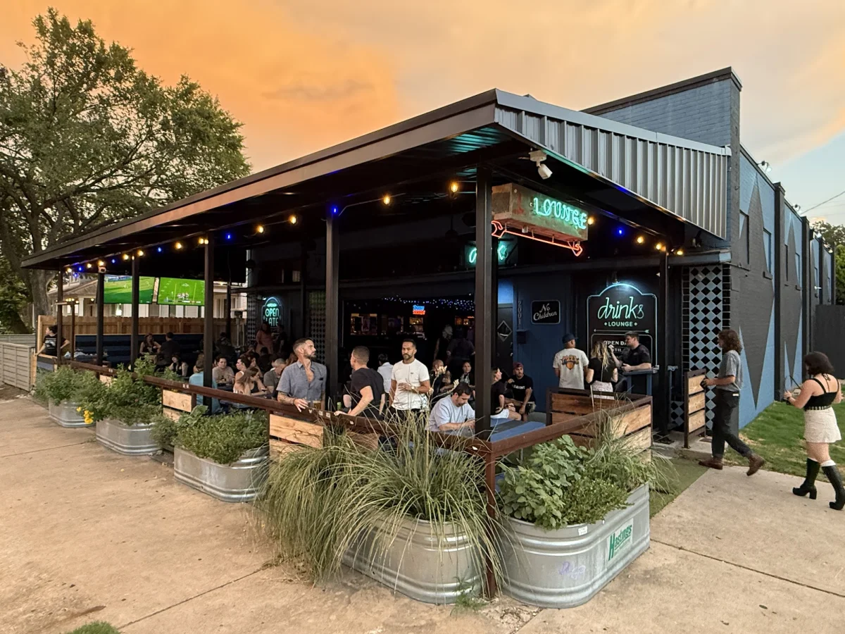 Drinks Lounge, East Austin, Austin, happy hour venue