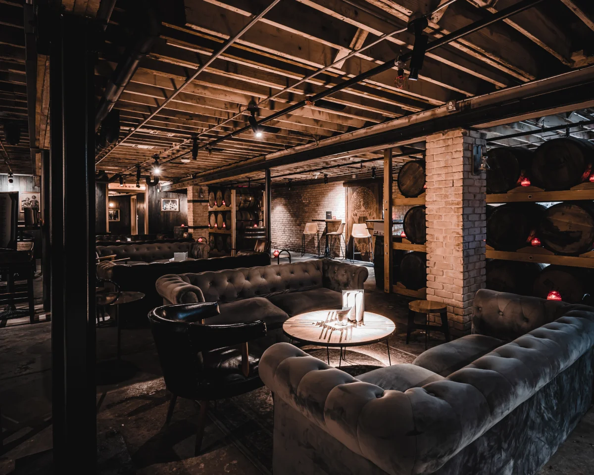 DuMont's Down Low, Downtown, Austin, happy hour venue