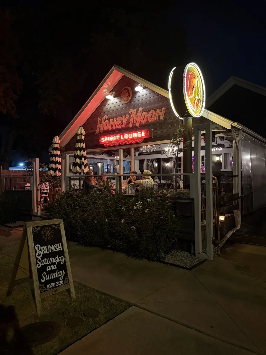 Honey Moon Spirit Lounge, Midtown, Austin, happy hour venue
