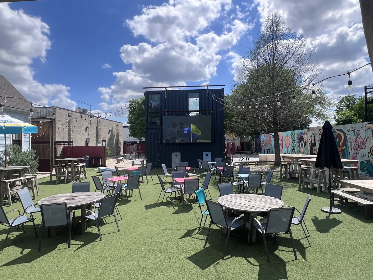 Lustre Pearl East, East Austin, Austin, happy hour venue