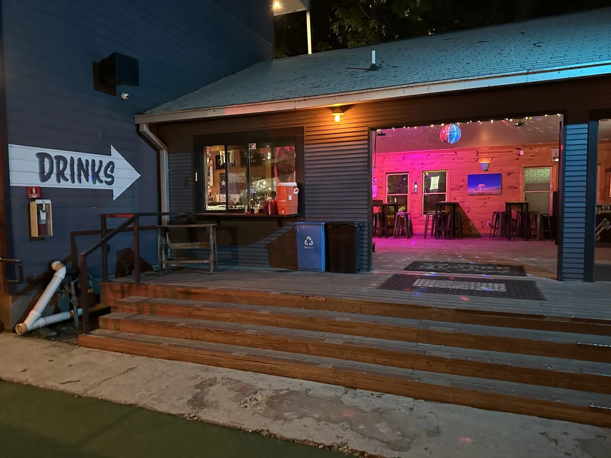 Lustre Pearl Rainey, Rainey St, Austin, happy hour venue