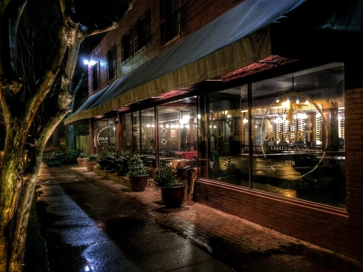 DTR Dilworth Rustic Wine Bar Interior