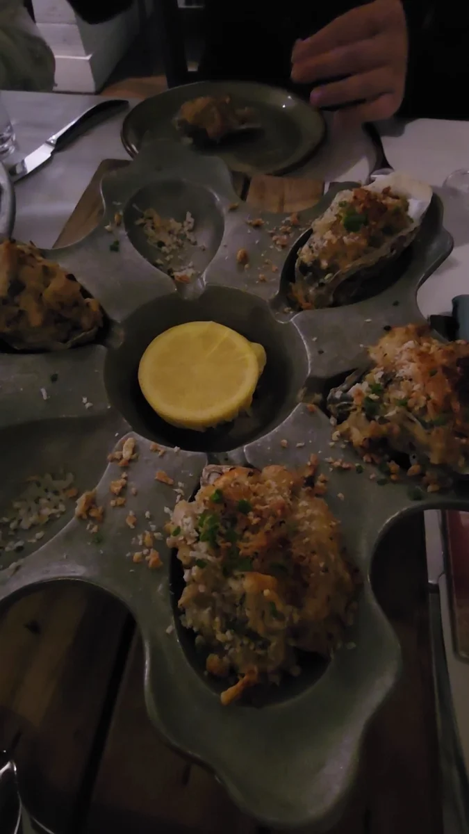 Raw Bar Display