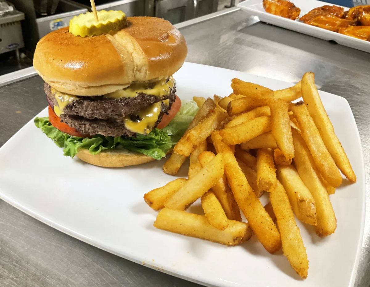 Signature Tavern Wings