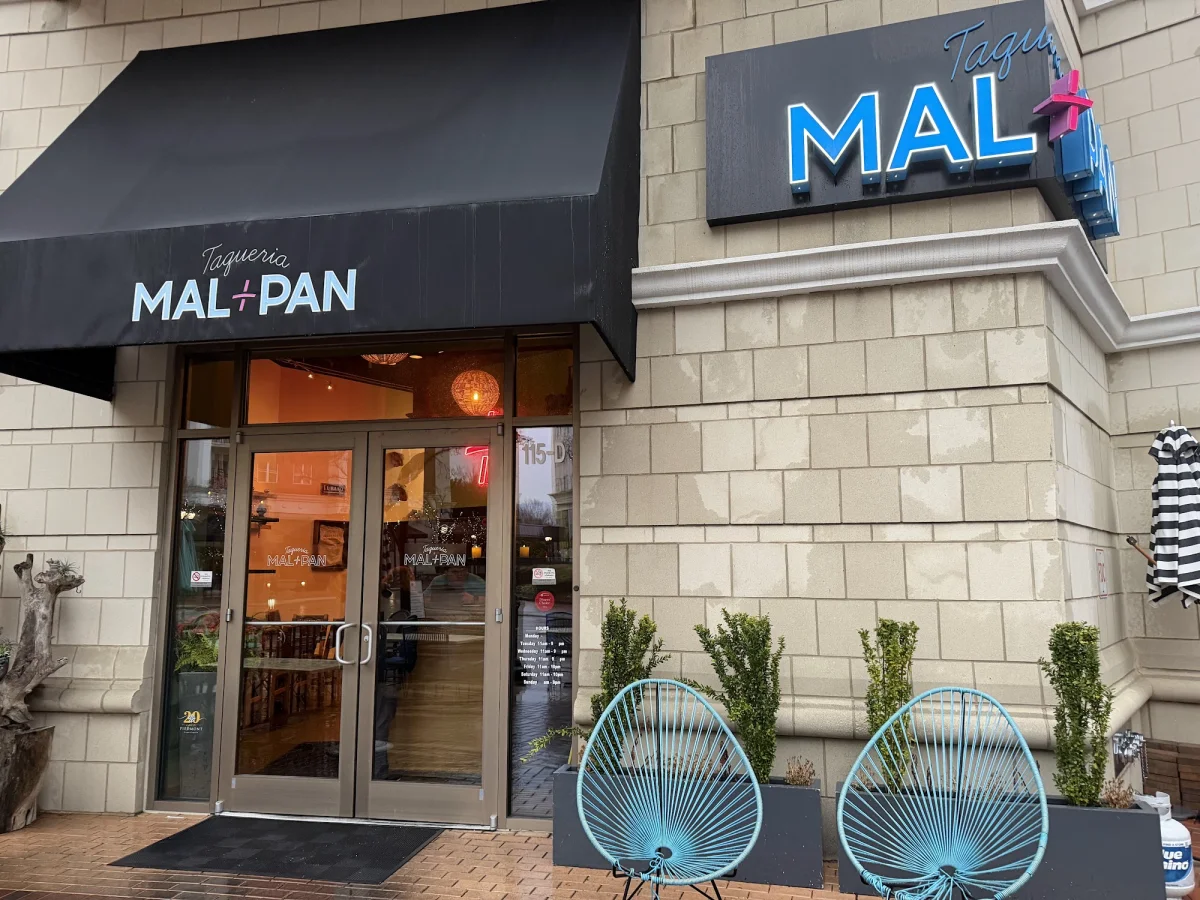 Mal Pan SouthPark Modern Interior and Bar