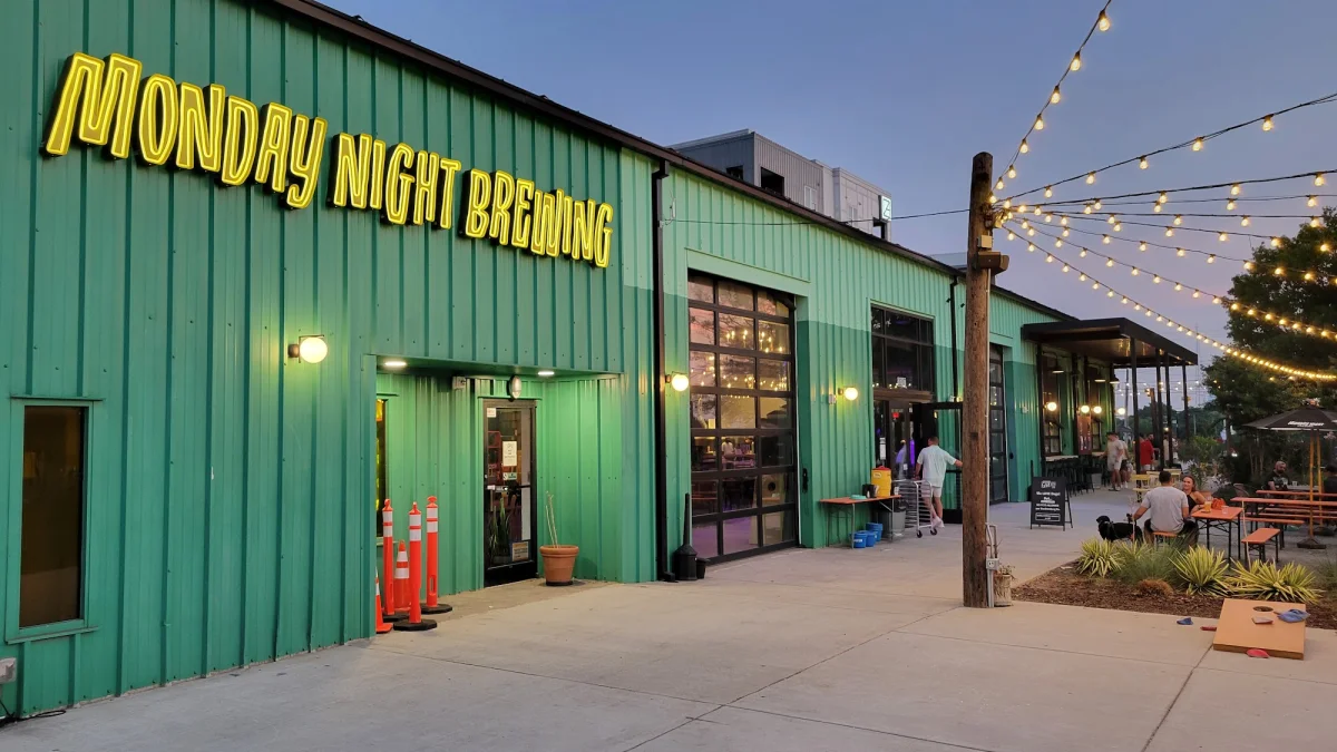 Monday Night Brewing Charlotte Garden Co. Interior