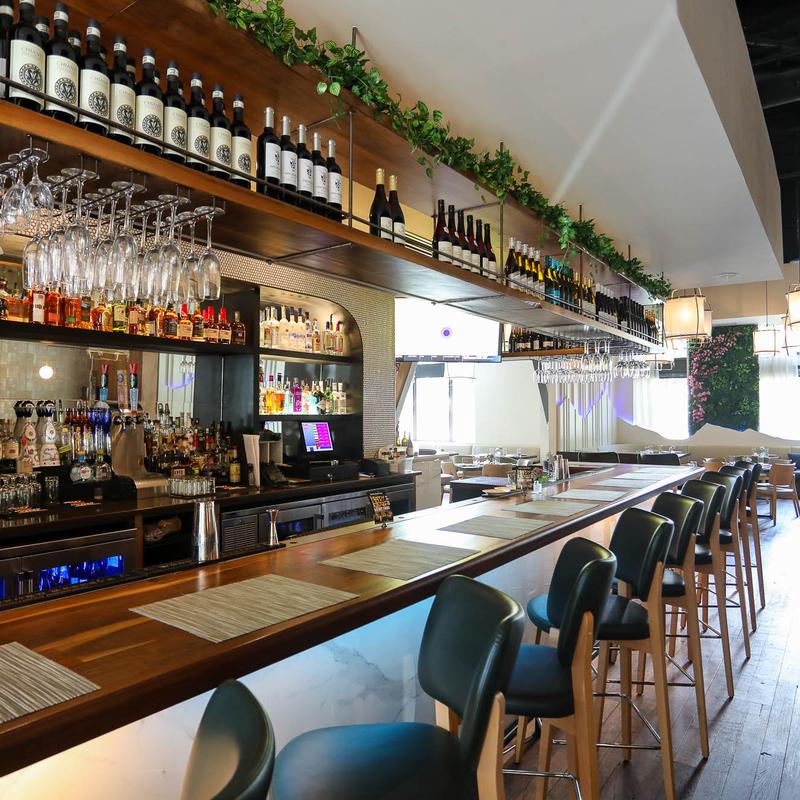 Stella Nova Restaurant & Bar Chic Interior