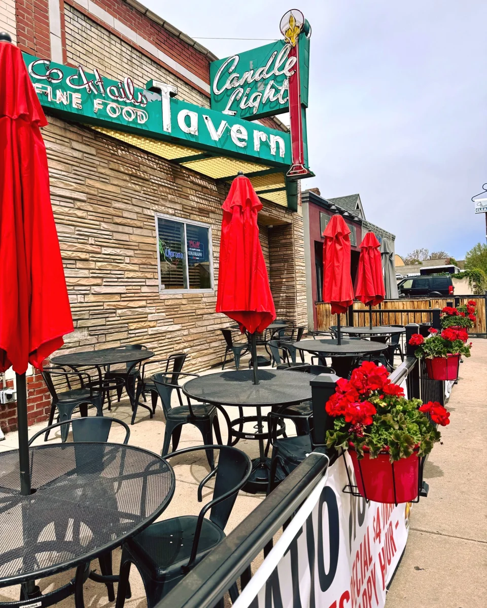 Candlelight Tavern, Wash Park, Denver, happy hour venue