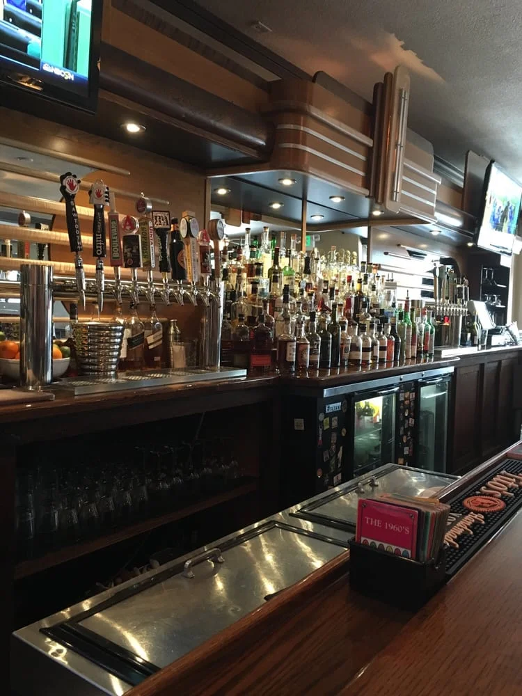 Federal Bar and Grill, Jefferson Park, Denver, happy hour venue