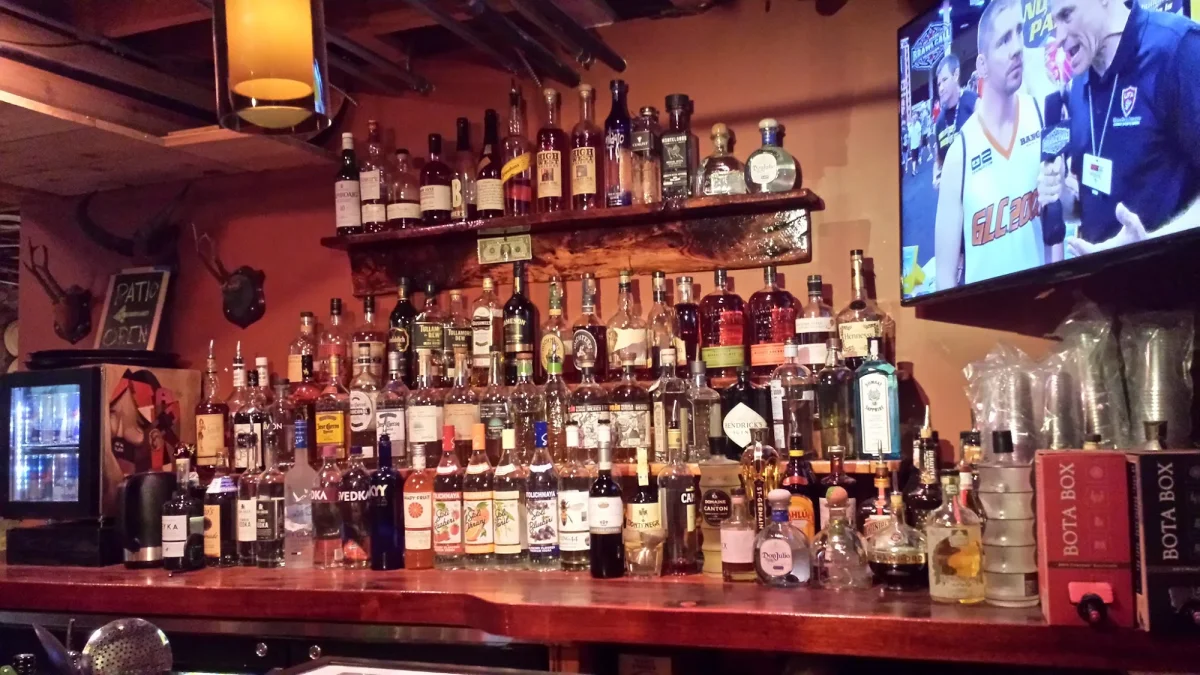 Meadowlark Bar, RiNo, Denver, happy hour venue