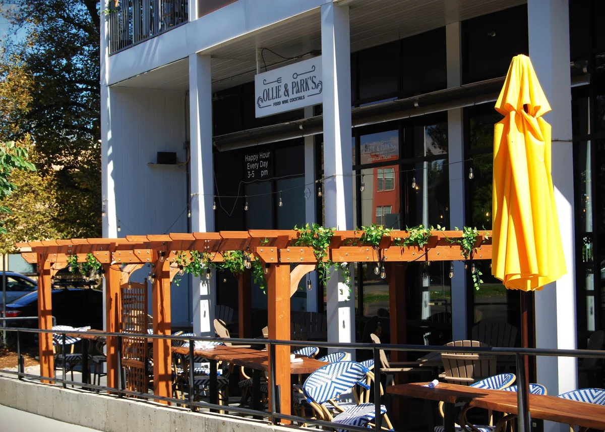 Ollie & Park's, Uptown, Denver, happy hour venue