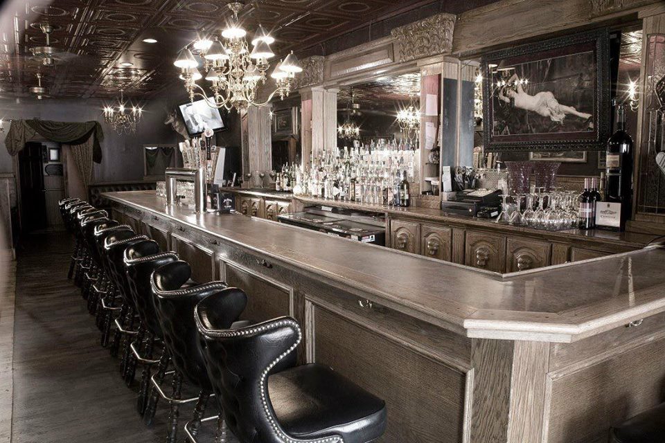 The Bar Car, Congress Park, Denver, happy hour venue