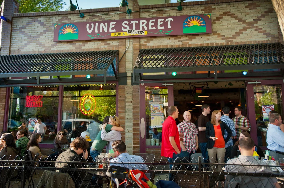 Vine Street Pub & Brewery, City Park, Denver, happy hour venue