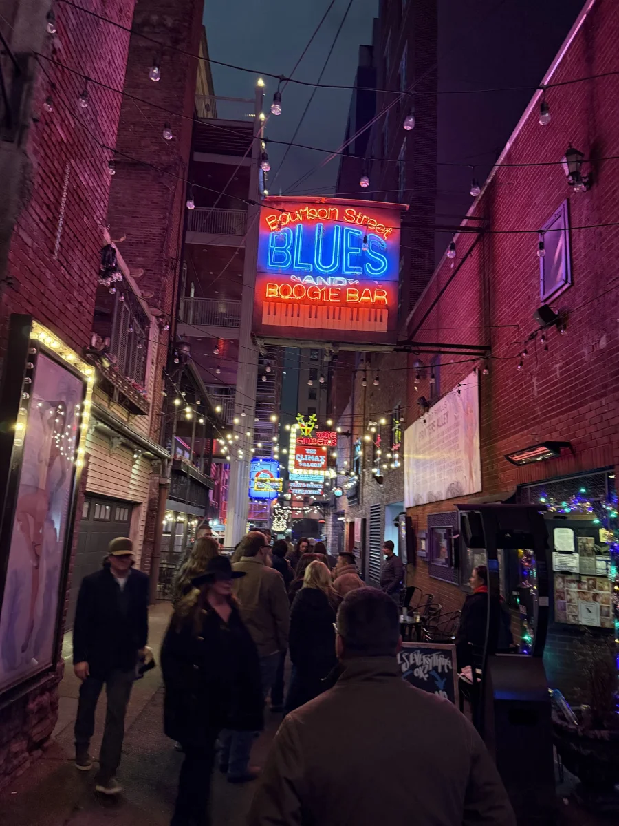 Vibe at Night