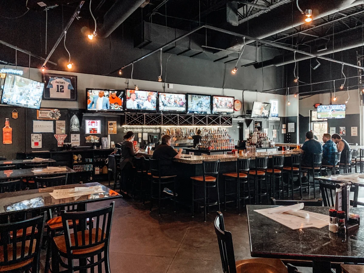 Jonathan's Grille, Bellevue, Nashville, happy hour venue