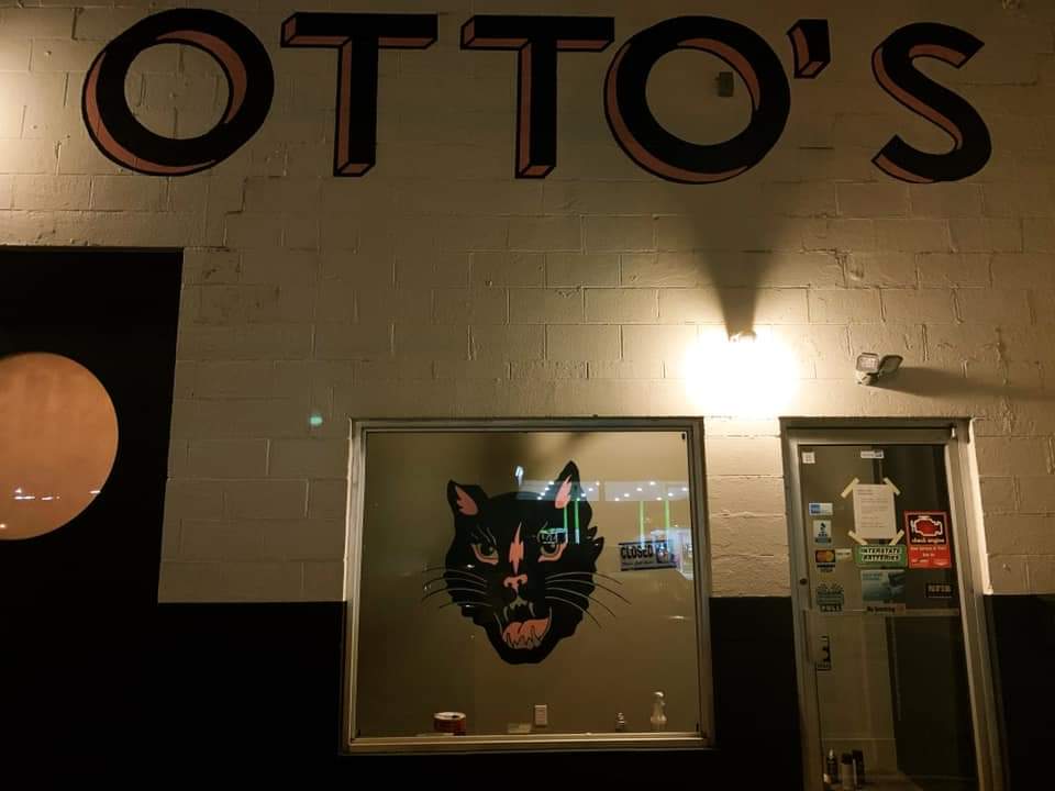 Otto's Bar