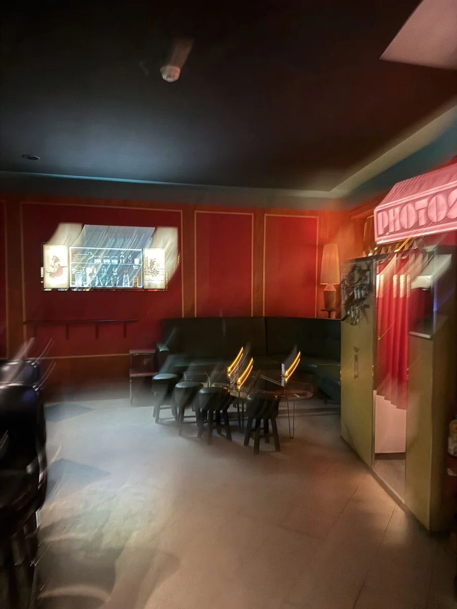 Lounge Booths