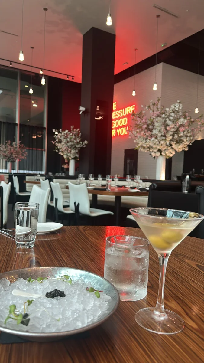 Cocktail Lounge
