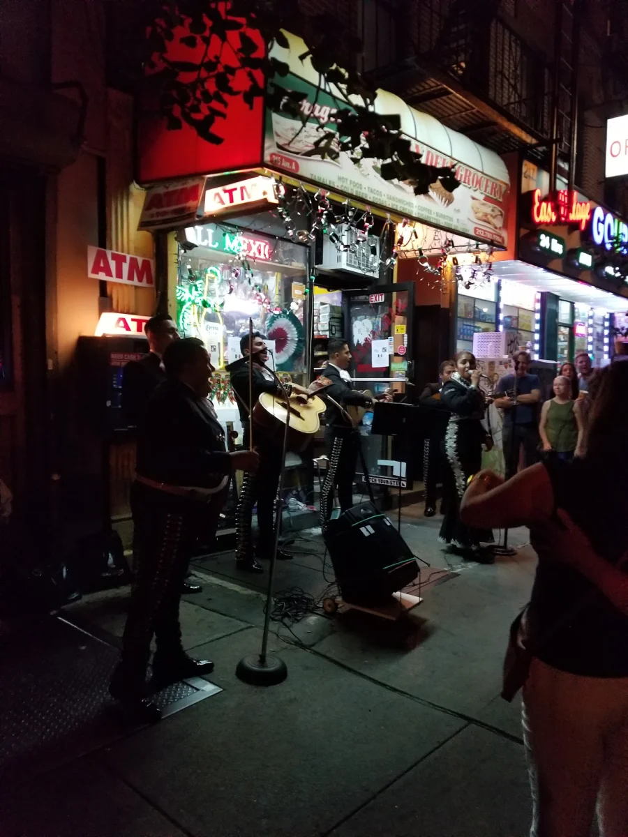 Local Crowd