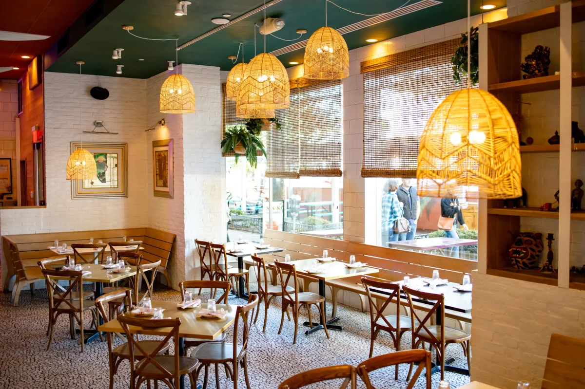 doi moi, Logan Circle, Washington, happy hour venue