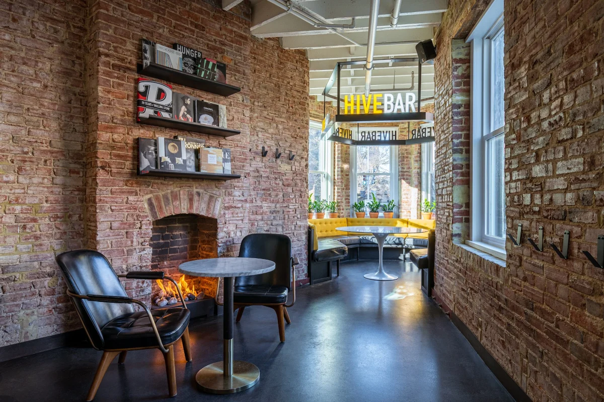 Hive Bar, Foggy Bottom, Washington, happy hour venue