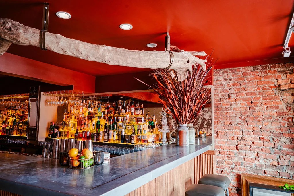 L'Annexe, Georgetown, Washington, happy hour venue