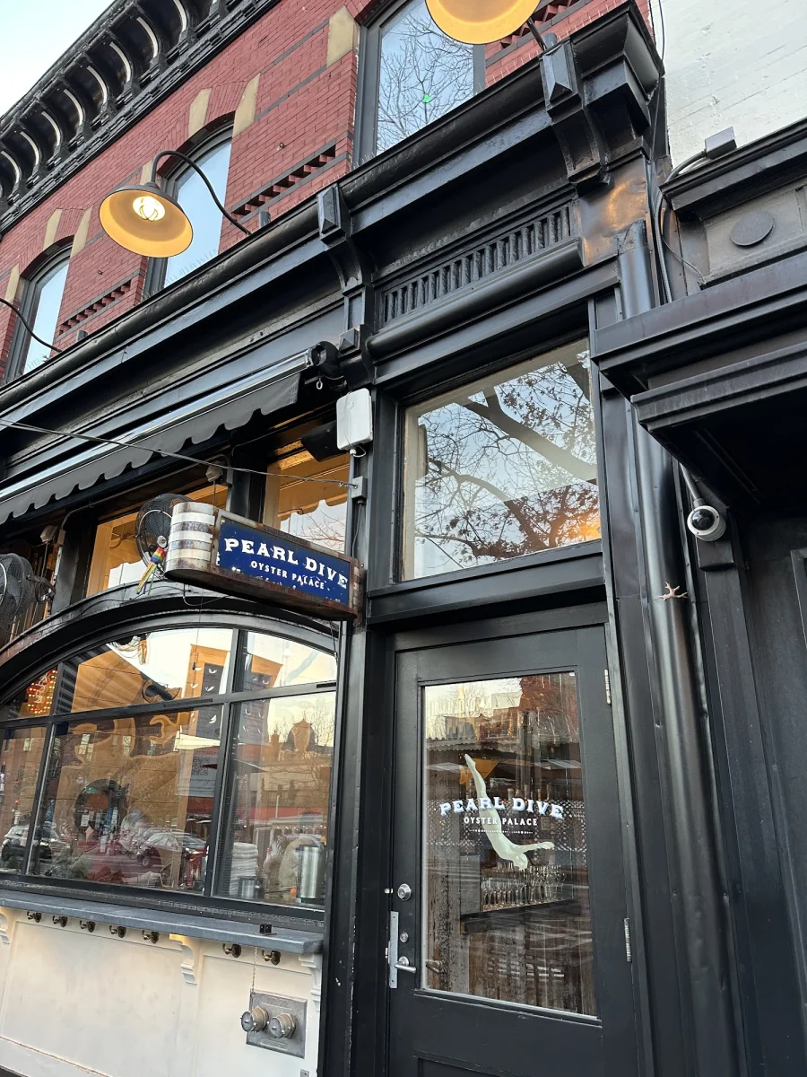 Pearl Dive Oyster Palace